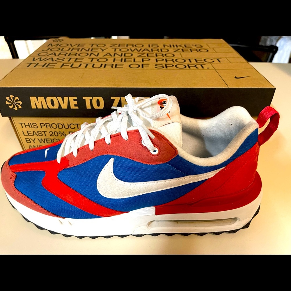 Men’s Nike Air Max Dawn size 11.5